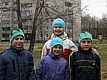 Эти шапочки связали сами 3-классники