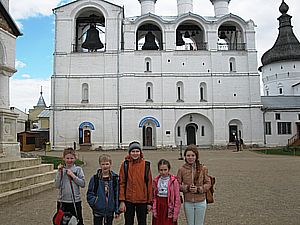 Вот она - вся звонница.